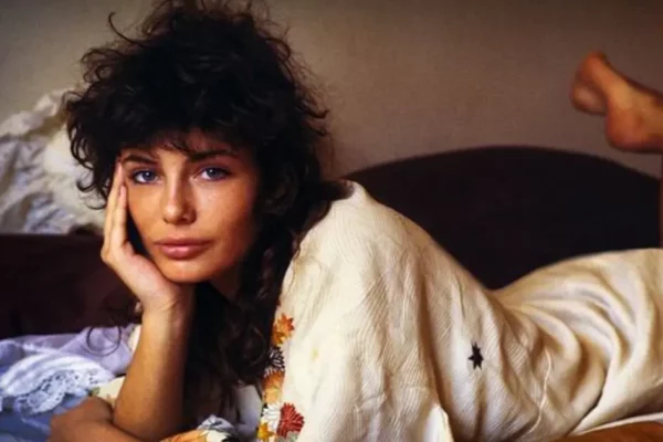 Kelly LeBrock The Timeless Beauty of a Hollywood Icon